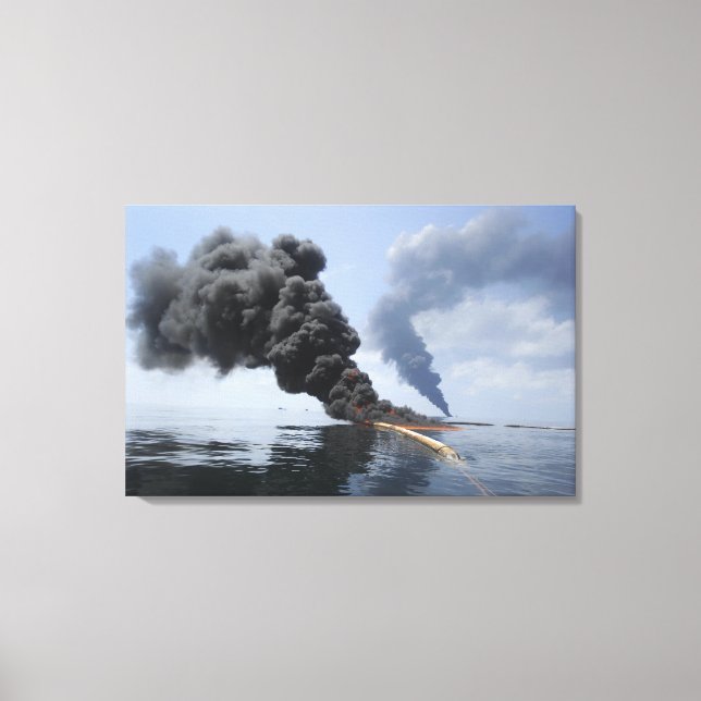 Toile Des nuages sombres de fumée et de feu émergent (Recto)