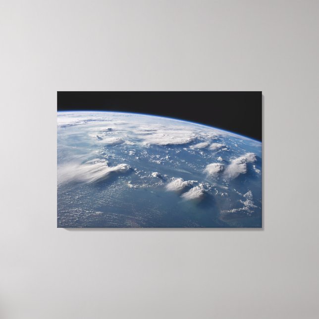 Toile Des Tonneaux De Tonnerre De Terre Sur Le Sud De Bo (Recto)