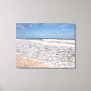 Toile Des Vagues Océaniques Recouvrant Le Sable Sur La P