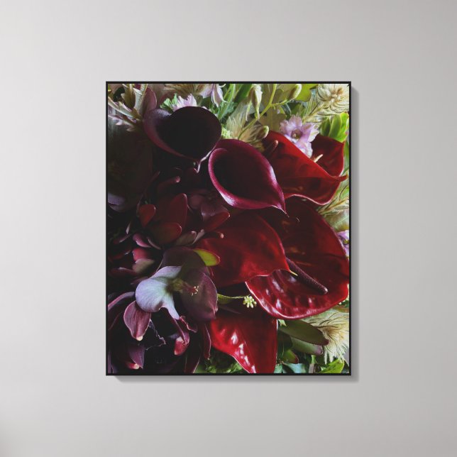 Toile Dramatic Burgundy Floral Canvas (Recto)