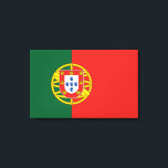 Toile Drapeau portugais Bandeira De Portugal<br><div class="desc">Drapeau portugais Bandeira De Portugal Le drapeau portugais est le drapeau national de la République portugaise. Il s'agit d'un bicolore rectangulaire dont le champ est inégalement divisé en vert sur le treuil et en rouge sur la mouche. #portugal #portuguais #travel #patriotique</div>