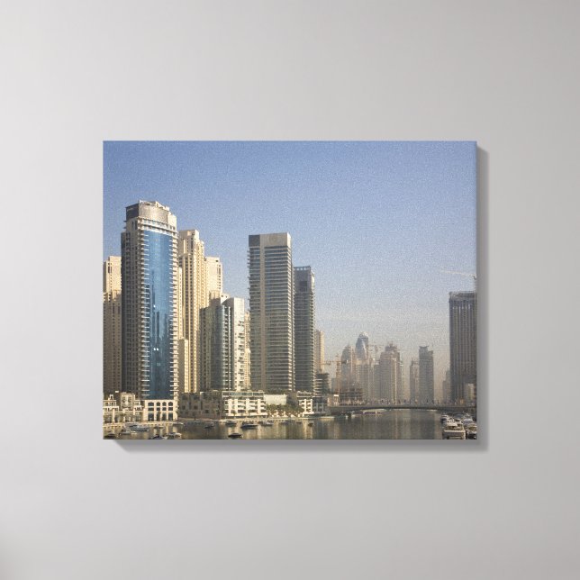 Toile EAU, Dubaï. Tours de marina avec bateaux à l'ancre (Recto)