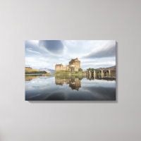 Eilean Donan Castle avec réflexion en Ecosse