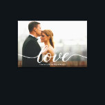 Toile Elegant Love Script Mariage Photo personnalisée<br><div class="desc">Célébrez votre journée spéciale avec cette Elegant Love Script Mariage Photo Keepsaké Custom Canvas Print. Avec votre photo mariage préférée, ce design intègre un motif romantique "Amour" couplé à vos noms et date mariage pour une touche personnelle intemporelle. Parfait pour garder un souvenir pour les jeunes mariés, un cadeau d'anniversaire...</div>