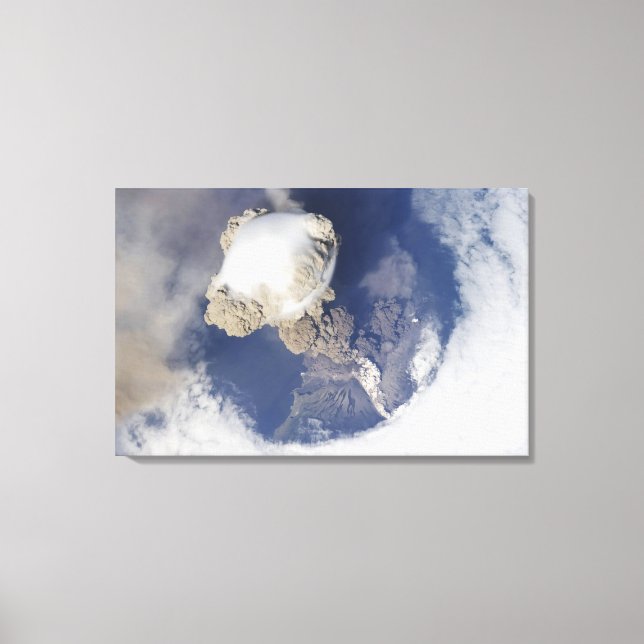 Toile Éruption du volcan Sarychev (Recto)