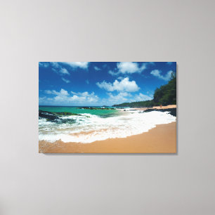 Toile États-Unis, Kauai, Hawaï. Une femme se promène sur