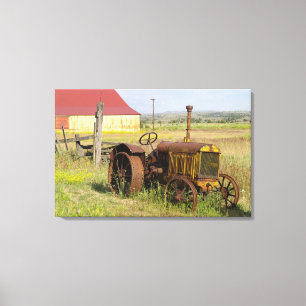 Toile États-Unis, Oregon, Shaniko. Tracteur ancien rouil