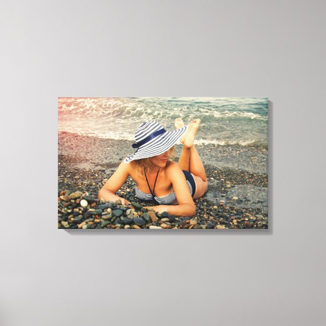 Toile Femme blonde à la plage (Recto)