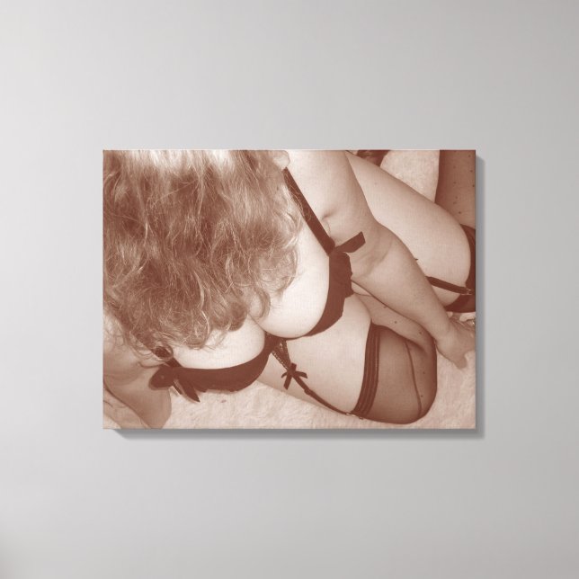 Toile Femme sensuelle en lingerie, beauté naturelle matu (Recto)