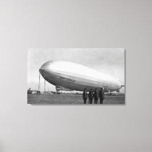 Toile Graf en gros plan Zeppelin Blimp View
