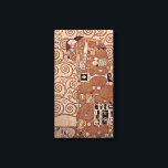 Toile Gustav Klimt - L'Embrassage<br><div class="desc">L'Embrace de Gustav Klimt. Grande peinture intitulée L'Embrace, réalisée par Gustav Klimt. À propos de Gustav Klimt Gustav Klimt était un peintre symboliste autrichien et l'un des membres les plus importants du mouvement de sécession de Vienne. Il est devenu l'un des membres fondateurs et président de la Sezession Wiener en...</div>