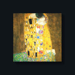 Toile Gustav Klimt The Kiss Vintage<br><div class="desc">Gustav Klimt Le Kiss Vintage Art Nouveau Peinture Le Kiss (En allemand : Der Kuss) a été peint par le peintre symboliste autrichien Gustav Klimt entre 1907 et 1908, le point culminant de sa période d'or, lorsqu'il peignit un certain nombre d'oeuvres dans un style doré similaire. Le tableau est largement...</div>