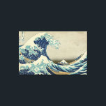 Toile Hokusai - La Grande Vague de Kanagawa<br><div class="desc">La Grande Vague au large de Kanagawa (神 奈 川 浪 沖 Kanagawa Oki Nami Ura, "Under a Wave of Kanagawa"), également connue sous le nom de La Grande Vague ou tout simplement La Vague, est un bloc de bois imprimé par l'artiste japonais Hokusai. Exemple de l'art ukiyo-e, il a...</div>