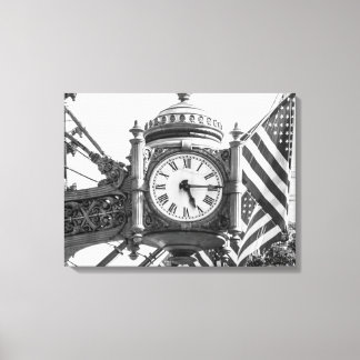 Toile Horloge de rue de l'État | Paysage noir et blanc
