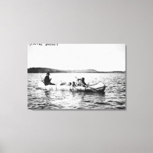 Toile Indiens d'Ojibwa croisant le lac en photographie