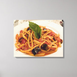 Toile Italie, Positano. Assiette de pâtes et aubergine.