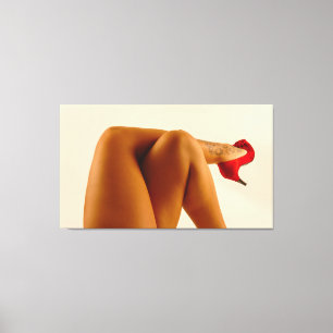Toile Jambes nues croisées de la femme avec talons rouge