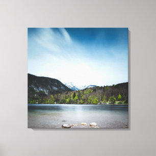 Toile Lac Bohinj avec Alpes en Slovénie
