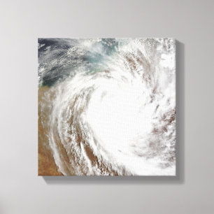 Toile Le cyclone Laurence s'éloigne de l'intérieur