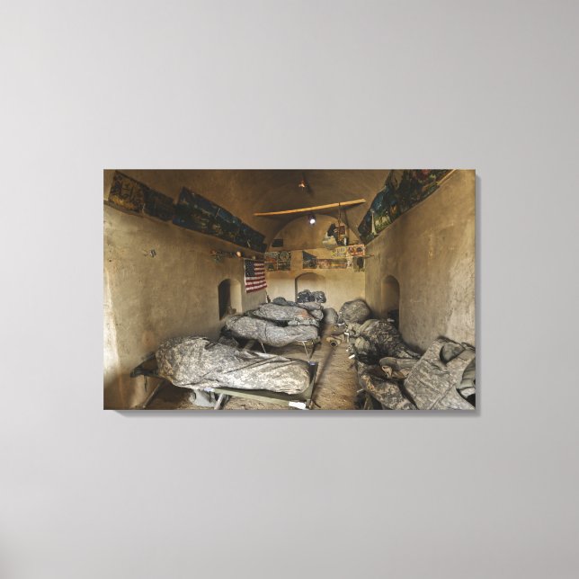 Toile Les soldats américains dorment dans une maison de  (Recto)