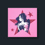 Toile Ligue de Justice | Wonder Woman & Stars Pop Art<br><div class="desc">Découvrez la Femme Wonder de Justice League dessinée dans un style noir à contraste élevé,  tourné et tourné vers la gauche à l'intérieur d'une étoile rouge. Ce graphique est accentué de points mi-teintes pour lui donner une sensation de bande dessinée nostalgique.</div>