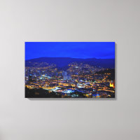 Medellin, Colombie à la nuit