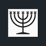 Toile Menorah juive (symbole du judaïsme)<br><div class="desc">Ce dessin illustre une menorah, utilisée par les Juifs pour célébrer les huit jours fériés d'Hanoukka. La menorah est un chandelier à neuf branches qui est allumé pendant Hanoukka. Huit des neuf branches ont des lumières (bougies ou lampes à huile) qui symbolisent les huit nuits du jour férié ; chaque...</div>