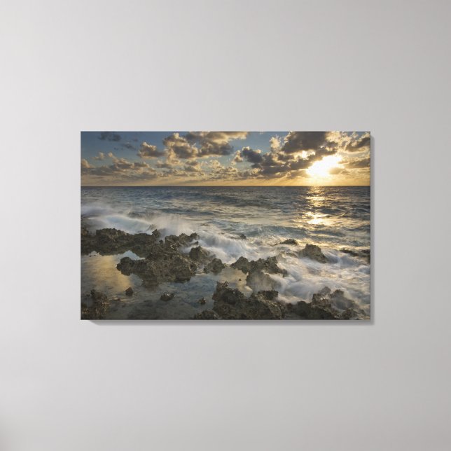 Toile Mer des Caraïbes, Îles Caïmans. Vagues déferlantes (Recto)