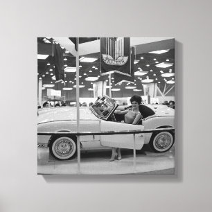 Toile Modèle femme du Chicago Auto Show 1963 en Triumph