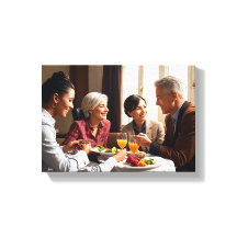 Moments familiaux chauds autour de la table à mang