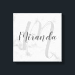 Toile Monogramme personnalisé et nom marbre<br><div class="desc">Cadeau Monogramme personnalisé et nom de famille avec nom en gris style de police script moderne et monogramme en gris clair style de police script moderne comme arrière - plan sur l'arrière - plan en marbre blanc.</div>