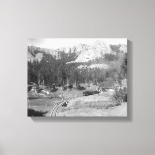 Toile Montagnes de Buckhorn au delà des voies ferrées