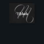 Toile Nom initial de monogramme moderne minimaliste<br><div class="desc">Monogramme moderne minimaliste nom initial noir blanc. Nom personnalisé personnalisable avec une initiale cursive derrière sur une couleur noire.</div>