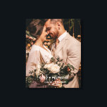 Toile Notre moment | Rustic Newlyweds Photo de mariage p<br><div class="desc">Faites de cette toile enveloppée de photo votre propre en plaçant votre photo mariage préférée du plus beau jour jamais. Cette magnifique image de toile affiche votre propre photo de mariage ou de couple, ainsi que les mots "Notre moment" dans une élégante couche de calligraphie blanche. Personnalisez avec vos noms...</div>
