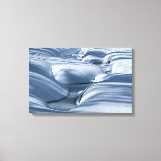 Toile Onduler les bancs de neige et le ruisseau gelé (Recto)