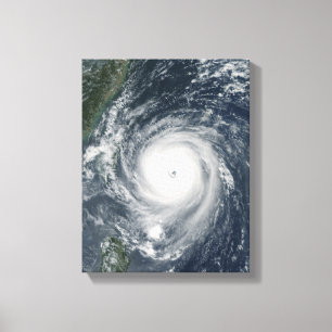 Toile Ouragan Longwang approchant Taïwan