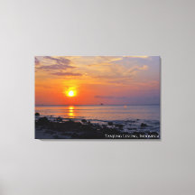 Paysage de crépuscule de plage de ciel de coucher 
