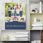 Toile Photo Collage Tout ce dont vous avez besoin est Am<br><div class="desc">Toile élégante enveloppée pour créer votre propre collage photo unique. Le design contient 4 de vos photos préférées (famille, mariage, animaux de compagnie, etc.), disposées comme une image principale légèrement recouverte de 3 images plus petites. Cadres blancs et typographie blanche et moderne complètent le look avec la mention "Tout ce...</div>