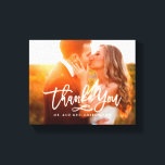 Toile Photo Merci Lettré Main Chic<br><div class="desc">Cette toile 1-photo élégante à fond plein dispose d'une belle écriture manuscrite libre qui dit "Merci". Parfait pour présenter votre photo préférée et accrocher à la maison.</div>