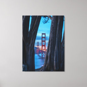 Toile Pont Golden Gate à travers les arbres au crépuscul