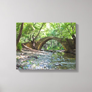 Toile pont médiéval de kelefos à Chypre