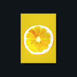 Toile Pop art agrumes citron jaune original<br><div class="desc">Une jolie tranche colorée et vibrante d'un tableau original de l'artiste Sacha Grossel. Ce grand agrumes de style pop art est jaune et très lumineux et coloré contre un arrière - plan de couleur canari. Excentrique et original.</div>