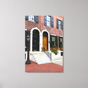 Toile Porte Brown et noire sur la rue de Delancy