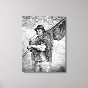 Toile Portrait d'un pêcheur portant ses filets (pho de