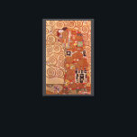 Toile Réalisation par Gustav Klimt, Art nouveau vintage<br><div class="desc">Réalisation (alias L'Embrassade) (1909) par Gustav Klimt est une peinture à l'huile symboliste de l'ère victorienne représentant un jeune couple s'étreignant et sur le point de s'embrasser. À propos de l'artiste : Gustav Klimt (1862-1918) était un peintre symboliste autrichien et l'un des membres les plus éminents du mouvement Art nouveau...</div>