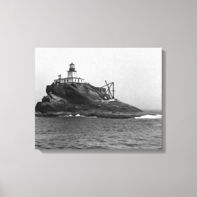 Toile Rocher de Tillamook, dominé par son phare (Recto)