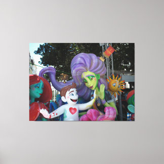 Toile Sculpture Hi Five