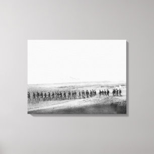 Toile Société C, 3ème infanterie des USA marchant dan