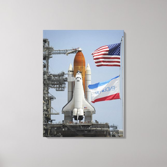 Toile Space Shuttle Endeavor sur le lancement pad 3 (Recto)