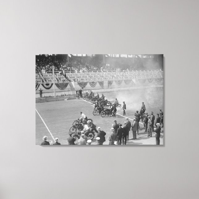 Toile Spectacle de police — Début de la course de moto (Recto)